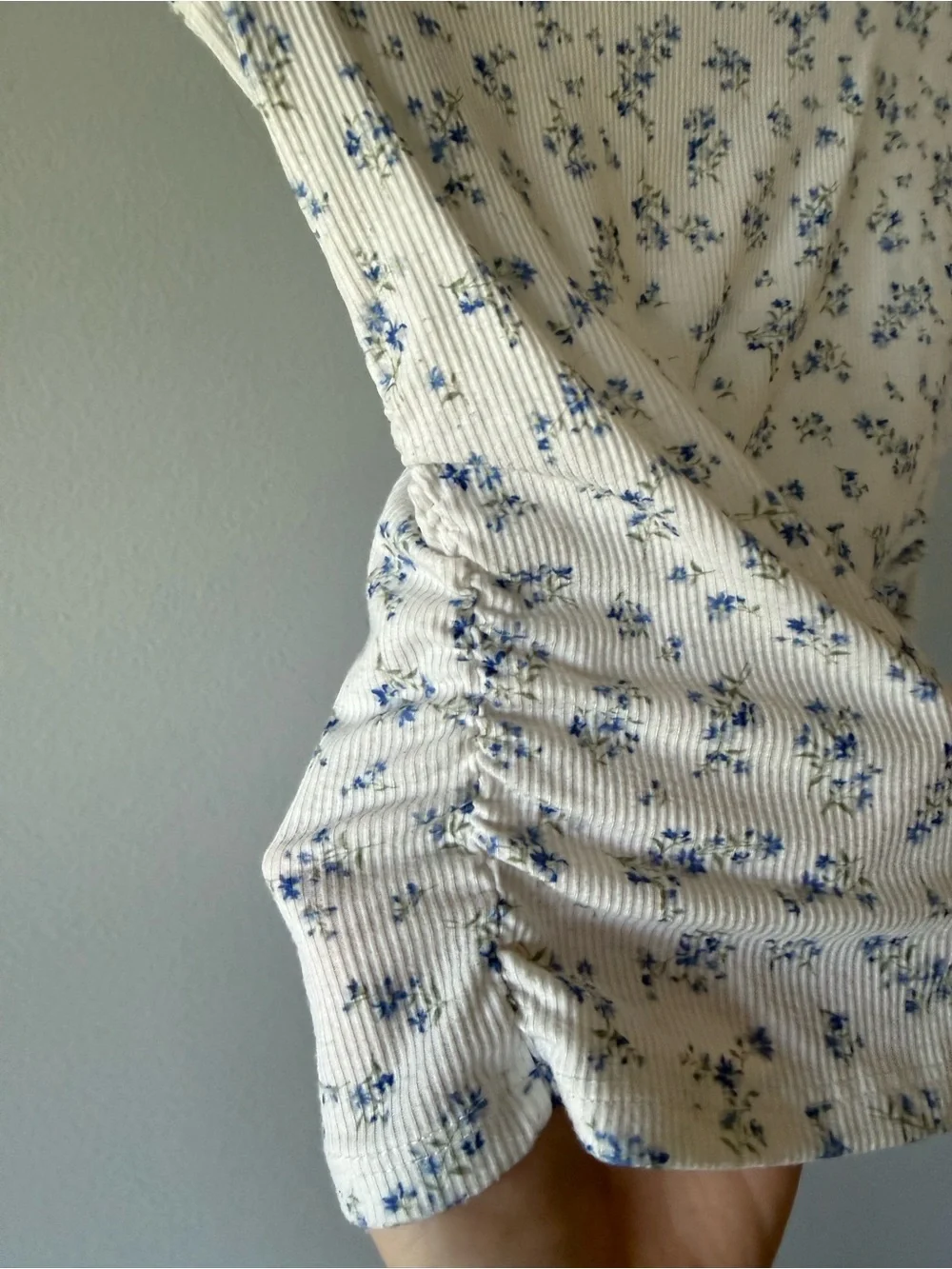 SHEIN White Crop Top with Blue Floral Print